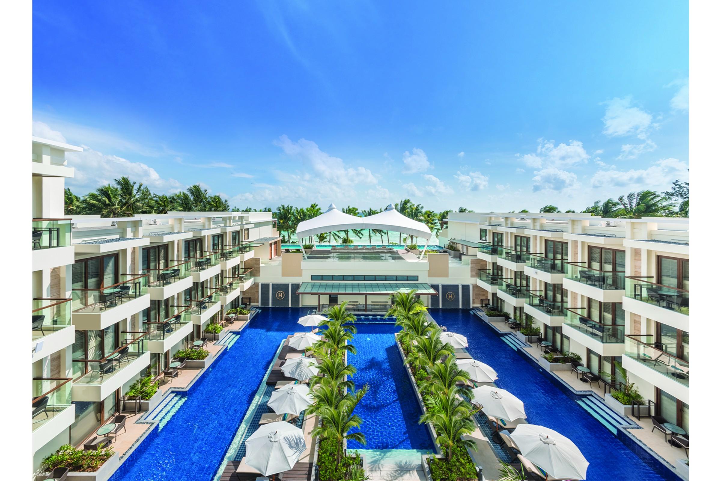 Henann Palm Beach Resort Balabag  Екстериор снимка